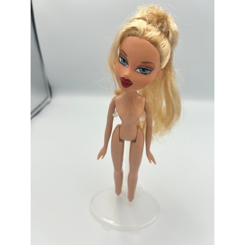 Bratz Step Out Cloe